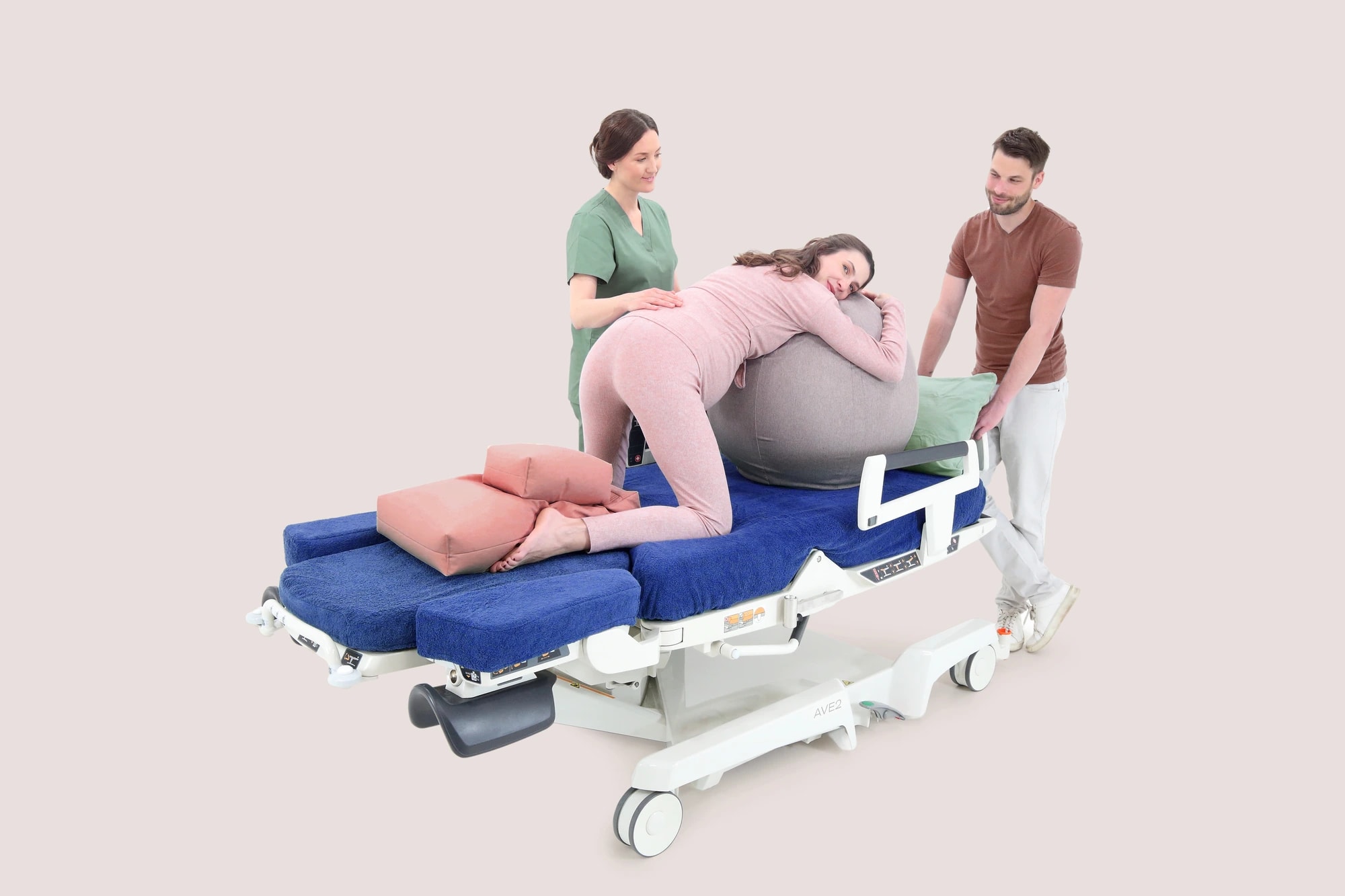Mother in a hands-and-knees birthing position on Vibwife